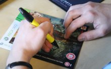 media/00/amazonssignedwitcher_380081t.jpg