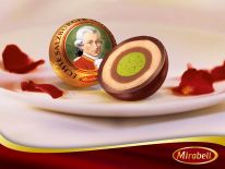 media/04/world_famouschocolateclassic_4900443t.jpg