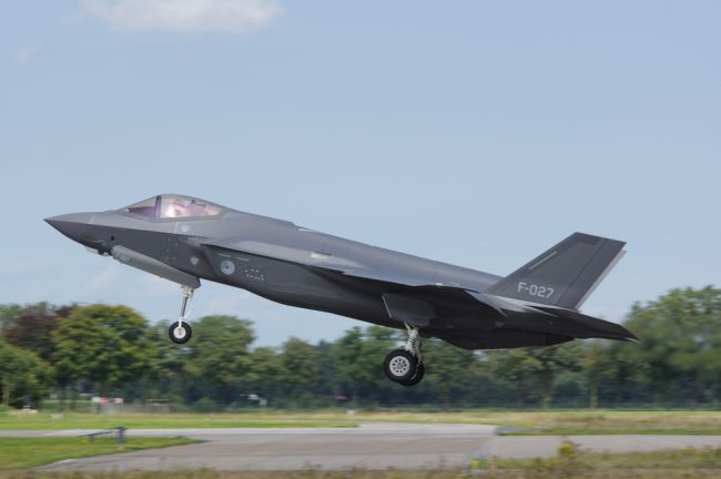 Dutch and Norwegian F-35s to shield NATO supply routes to Ukraine