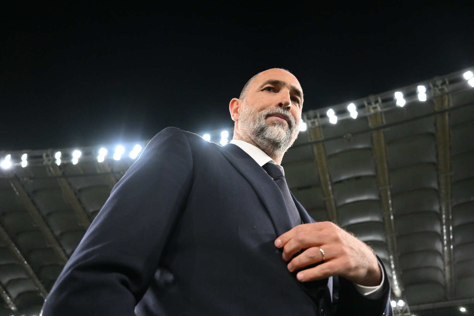 Tottenham Manager Says He Understands Fan Anger Over Romero Absence