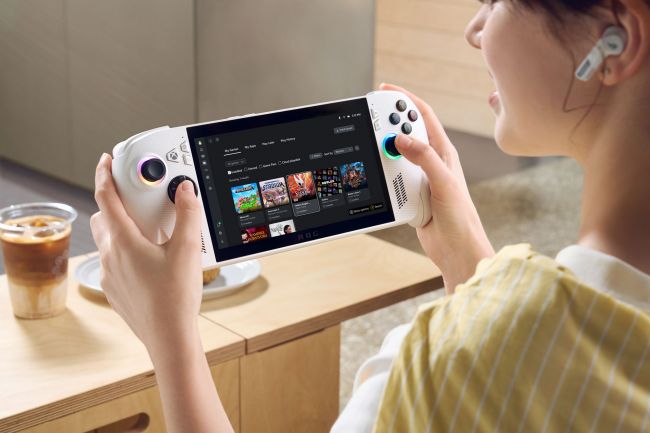 Asus explains why Xbox Ally has LCD screen rather than OLED