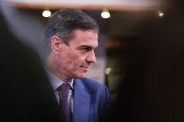 media/08/natobackstrumps_4590893t.jpg