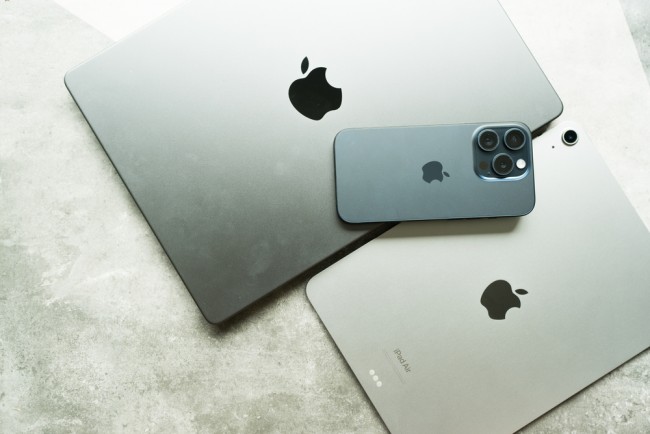 Apple developing budget Mac laptop to rival Chromebooks, Bloomberg News reports