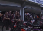 The moment Jorge Mart&iacute;n retires from Valencia GP to the warm applauses of Aprilia