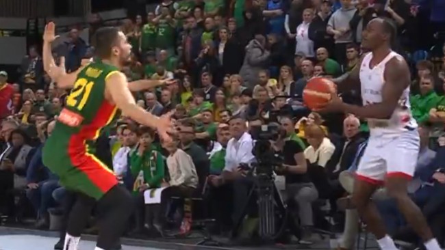 Lithuania achieves one of the fastest comebacks ever seen: Nine points in nine seconds