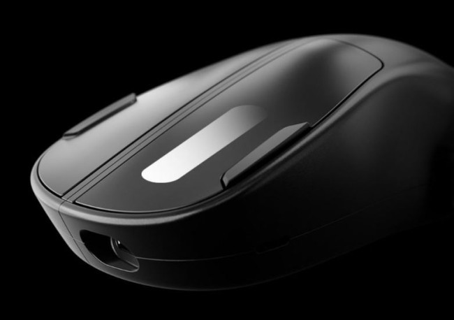 Phase is a gaming mouse that transforms into a gamepad
