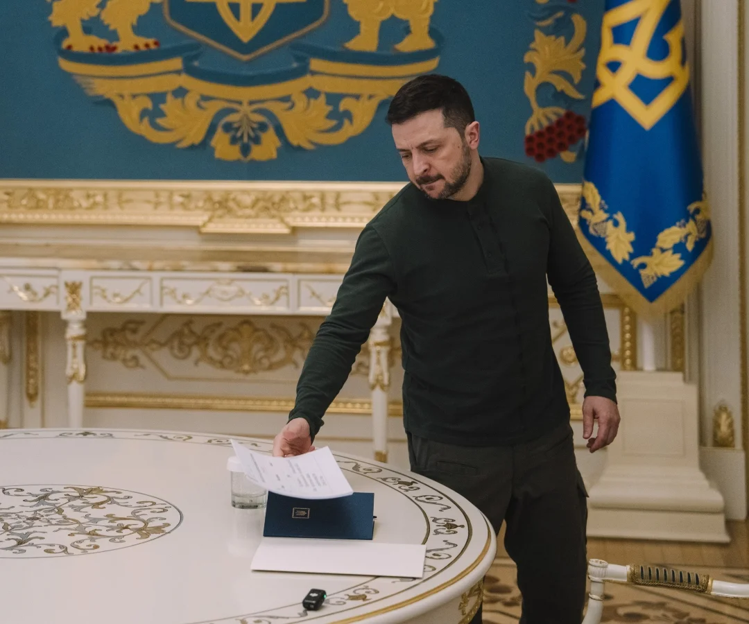 Zelensky hands Trump a list of ceasefire violations by Russia