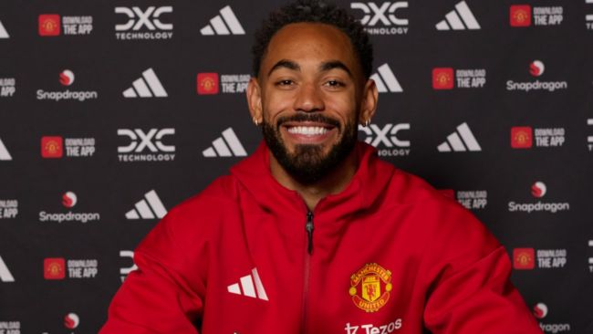 Manchester United signs Brazilian striker Matheus Cunha for £62.5m