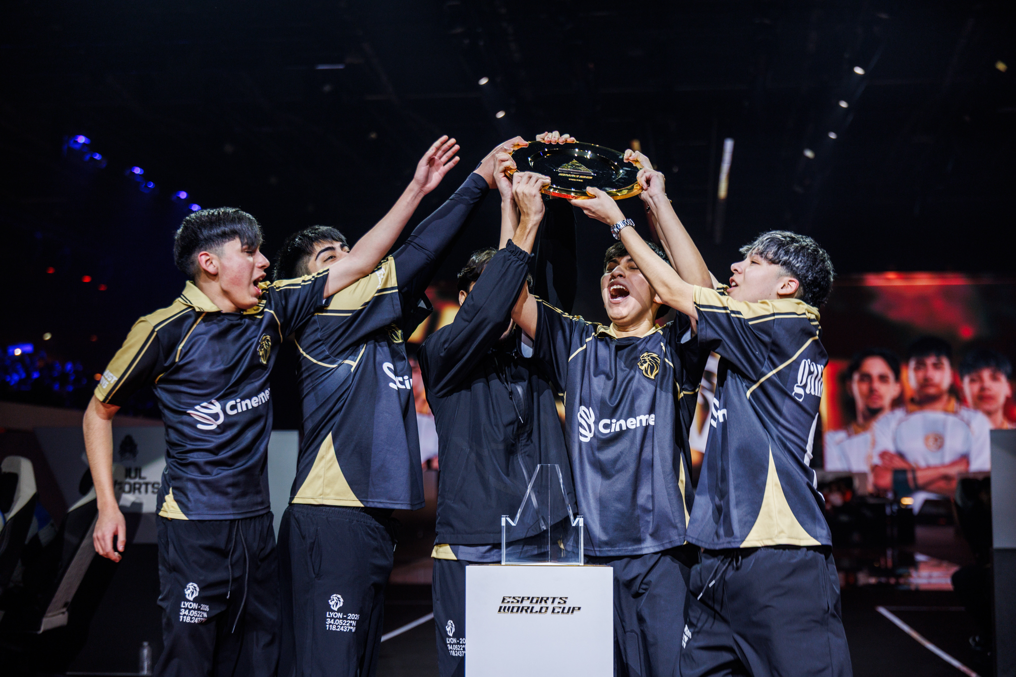 Free Fire at the Esports World Cup 2026: LYON's record-breaking performance wins the day