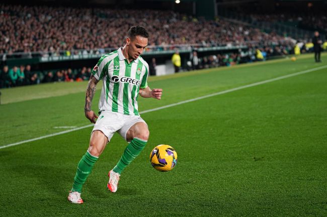 "Meme" player Antony is thriving at Betis, leaving Man United fans wondering if they are cursed