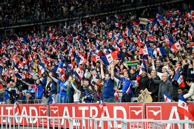 France thrashes Wales in Six Nations and aims for the rugby Grand Slam