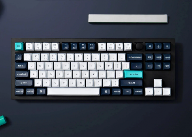 Keychron Q3 Max QMK/VIA Wireless Custom Keyboard (Gateron Jupiter Banana)
