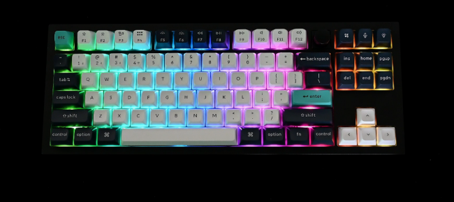 Keychron Q3 Max QMK/VIA Wireless Custom Keyboard (Gateron Jupiter Banana)