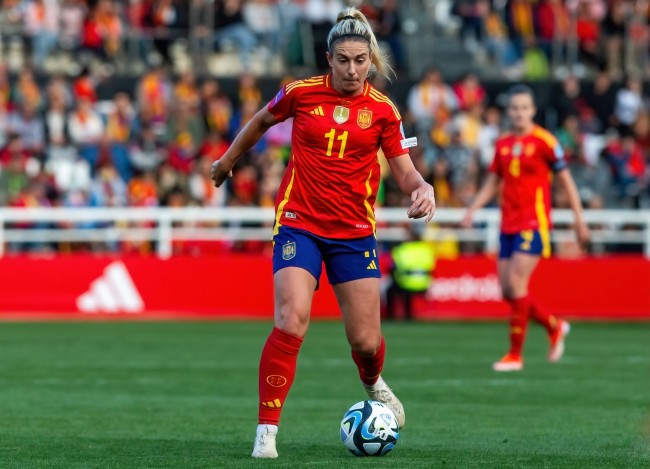 Spain's new women's team coach debuts with a rout to Sweden in Nations League semi-finals