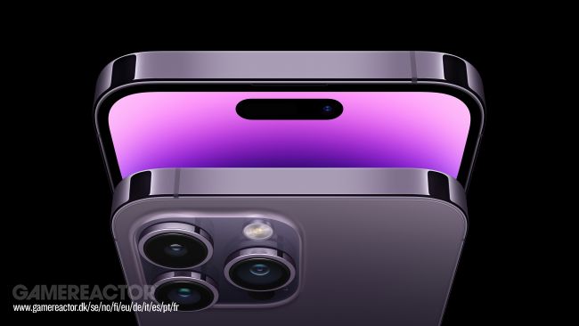 Apple's market cap soars over  trillion