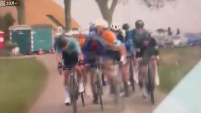 NSN Cycling Team apologises for cyclist who punches rival in the head