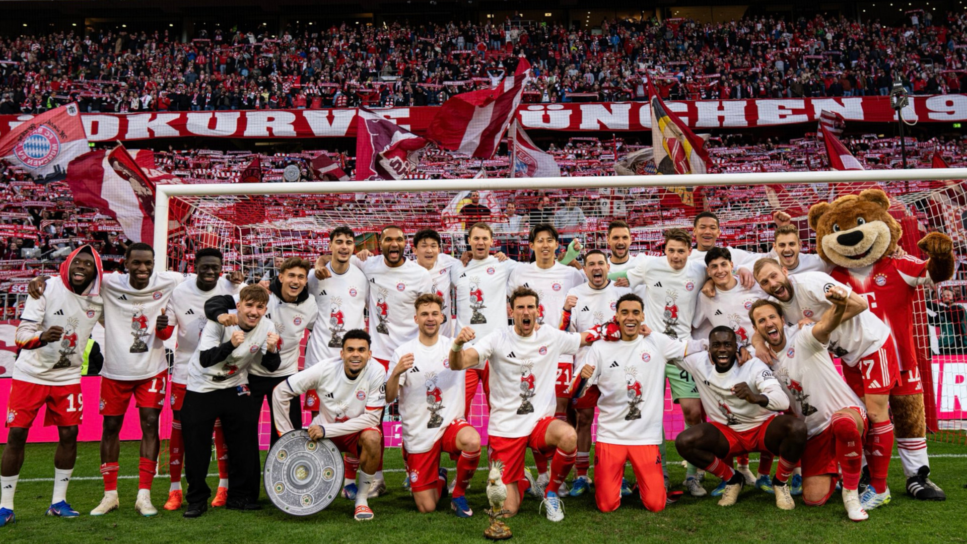 Bayern Munich wins Bundesliga, breaking records and aiming for a third treble