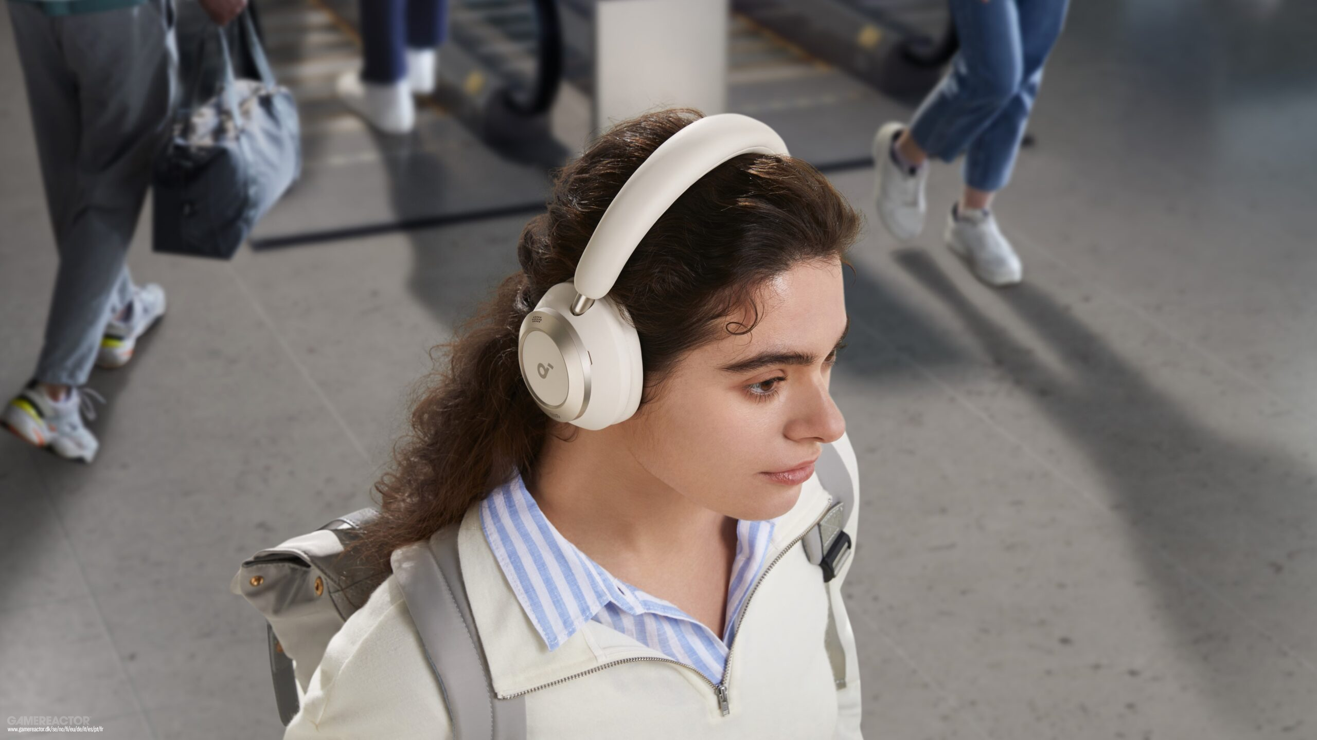 【最上位モデル】Anker Soundcore Space One Pro Amazon.com: Soundcore Space One Pro by Anker, with