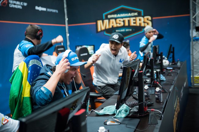 Day 1 of DreamHack Malmö goes mostly as you'd expect