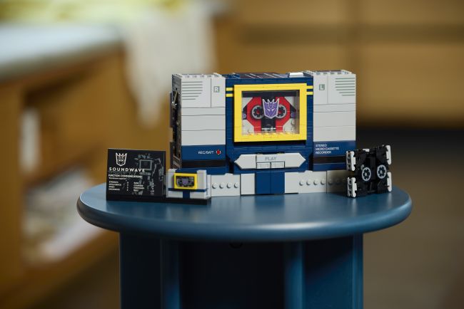 Transformers' Soundwave gets the Lego treatment