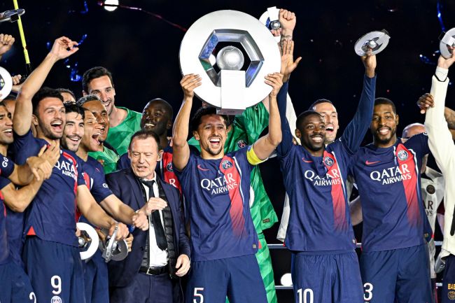 Paris Saint-Germain wins the Ligue 1 despite a combative Lens who deserved more