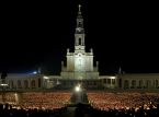 Hundreds of thousands pray for peace and Pope Leo at Fatima shrine