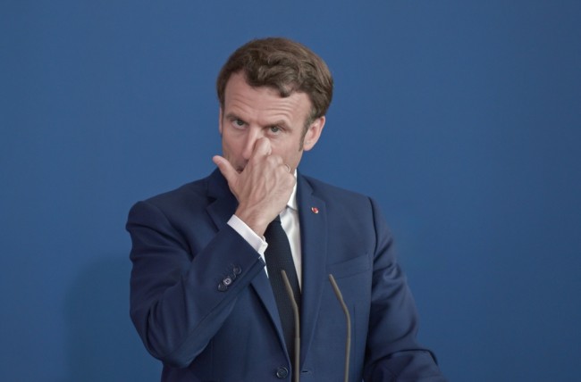Macron warns over Greenland sovereignty: "The knock-on effects would be unprecedented"