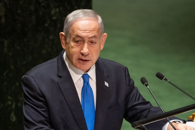 Netanyahu supports Trump's plan to relocate Palestinians from Gaza