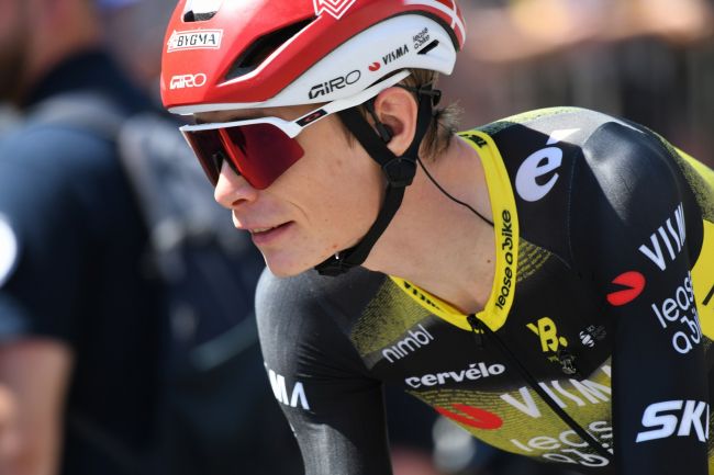 Jonas Vingegaard delays 2026 season start and misses UAE Tour following crash in Spain