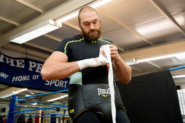 Anthony Joshua's car accident prompted Tyson Fury to return to boxing: "Tomorrow is a mystery, we have to live for today"