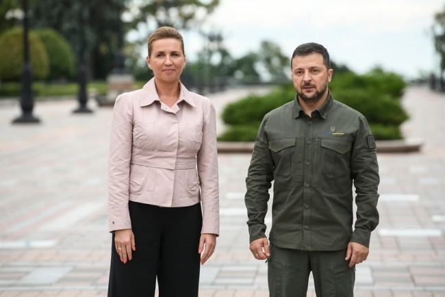 EU and Ukraine to hold talks on "drone wall" to counter growing threat from Russia and others