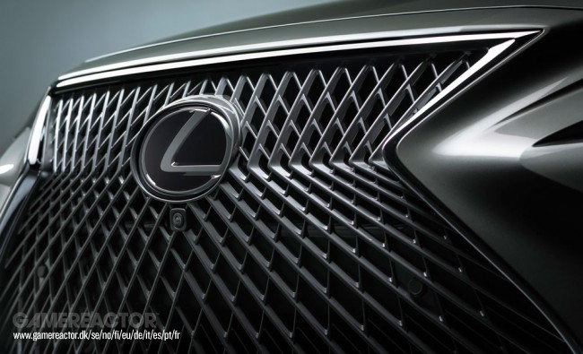 Toyotas boss told Lexus designers to "stop using that huge spindle-grille"