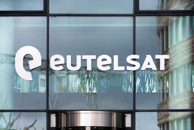 France considers sending Eutelsat satellite internet support for Iranians amid nationwide blackout