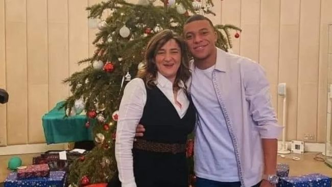 Kylian Mbappé defends her mother Fayza Lamari: "She's not my agent, she's my mother"