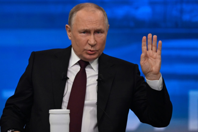 Putin announces Orthodox Easter ceasefire in Ukraine