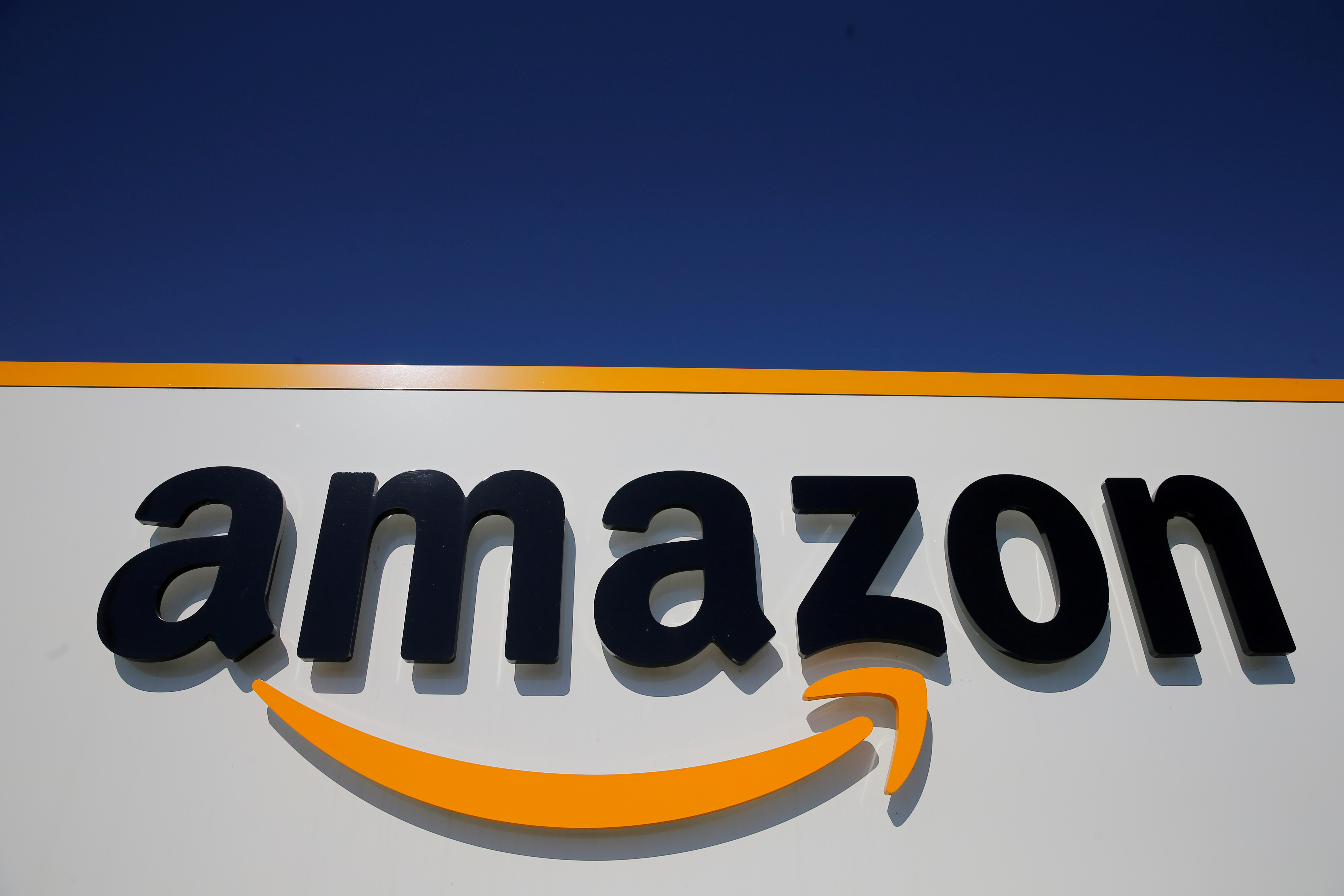 Montreal ends relationship with Amazon, pledges to buy local ...