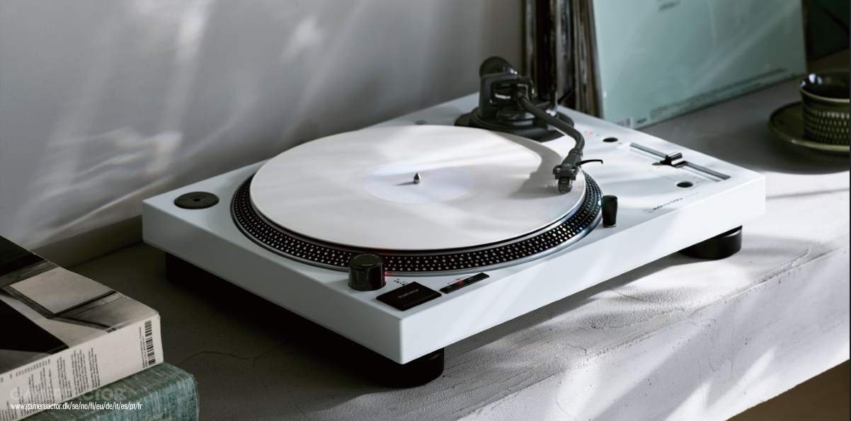 Audio-Technica presents the white model AT-LP120XBT-USB turntable