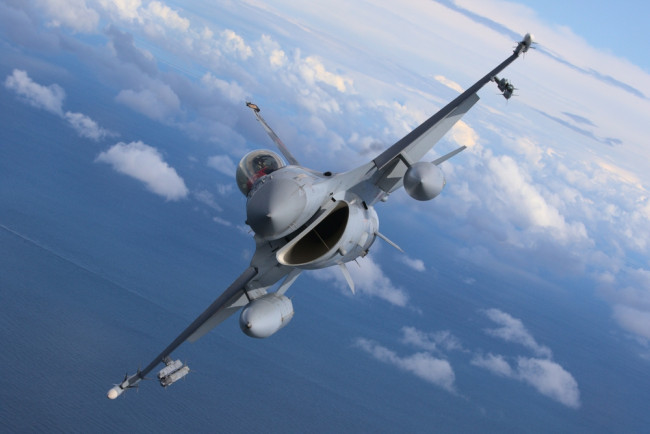 Turkey deploys F-16 fighter jets and air defences to northern Cyprus