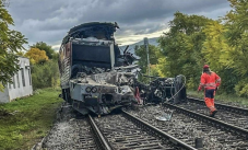 media/47/2trainscrash_4724743t.png