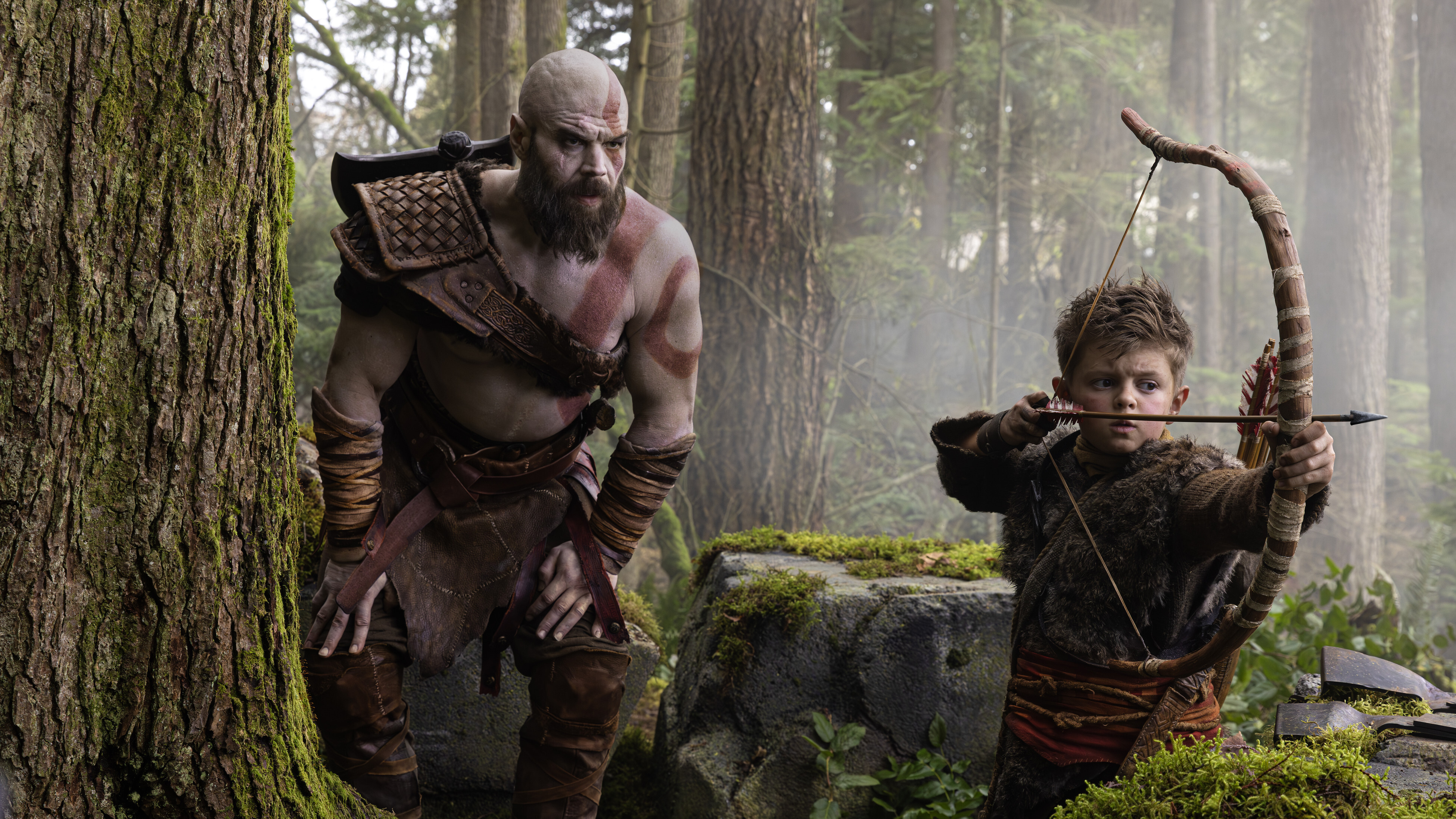 Ryan Hurst shows off behind-the-scenes look at his Kratos and it's far better than the official image