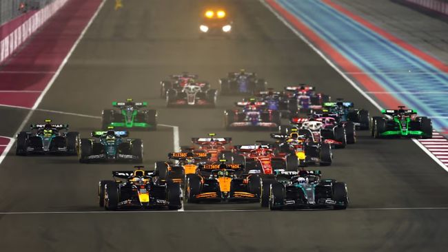 Max Verstappen wins a bumpy race in Qatar, with the Constructor's title still unclaimed