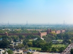 Eight killed in car explosion near Delhi's Red Fort