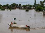 Pakistan evacuates 150,000 people after flood threat from India