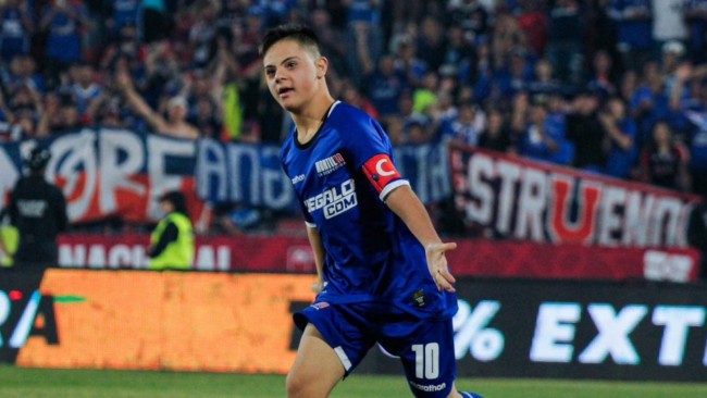 The emotional tribute from Chilean club to Walter Montillo and his son Santino, 15 years after battling for his life