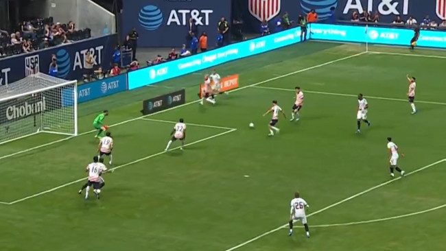 The USA vs. Belgium match was almost unwatchable due to almost identical kits
