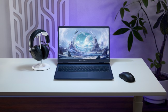 Alienware upgrades their laptops with QD-OLED displays