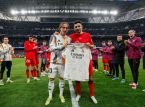 Sevilla legend Jes&uacute;s Navas gets standing ovation at the Santiago Bernab&eacute;u in his final football match