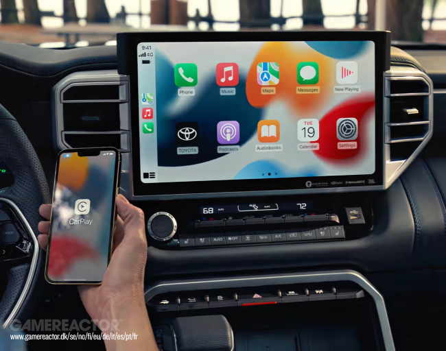 Netflix and YouTube is on its way to Android Auto and Apple CarPlay