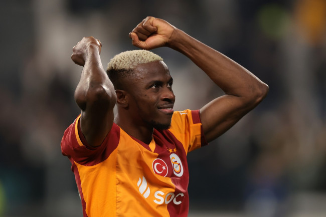 Galatasaray beats Liverpool in the first leg of the Champions League round of 16