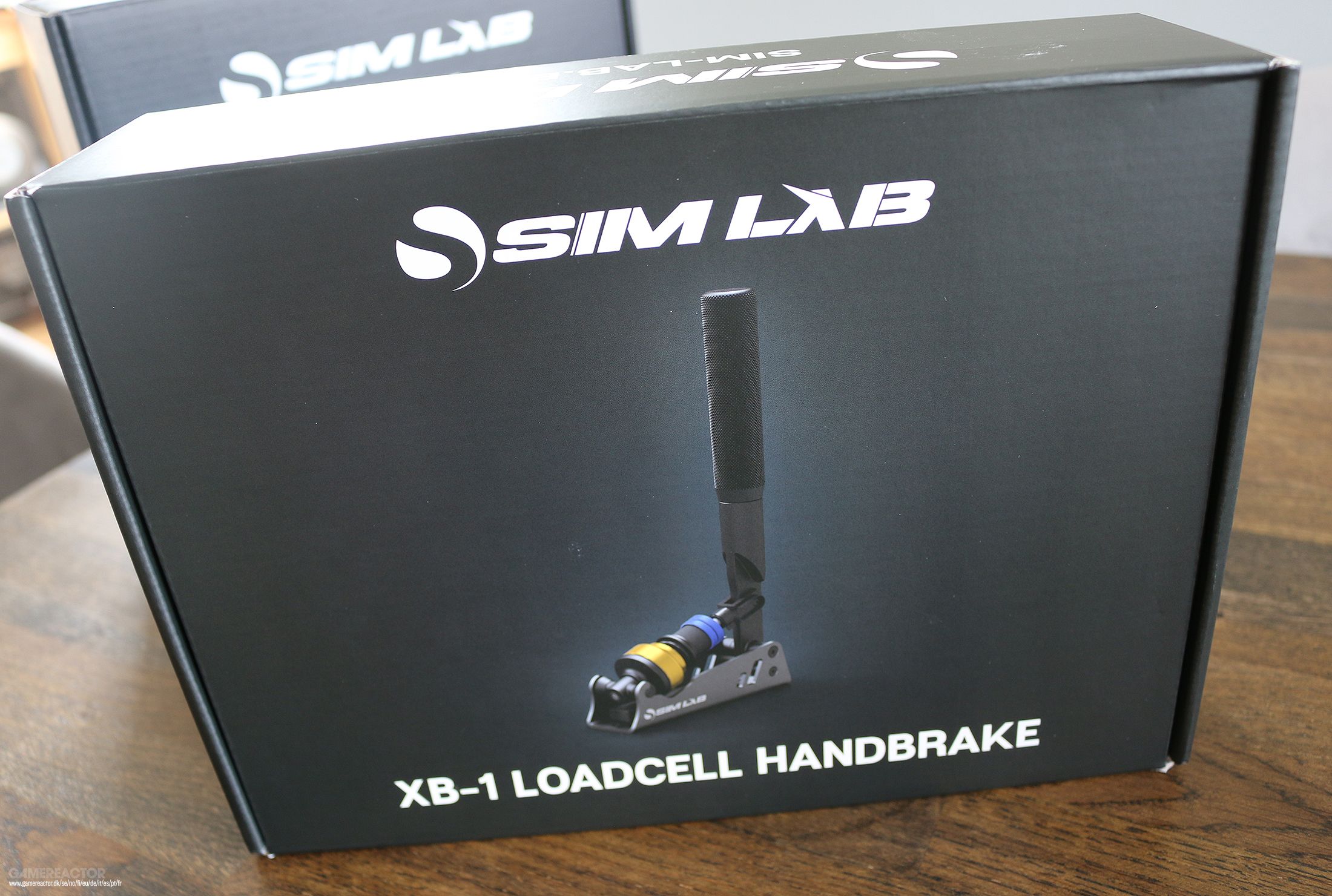 We're unpacking the brand new SimLab XB1 Handbrake Gamereactor